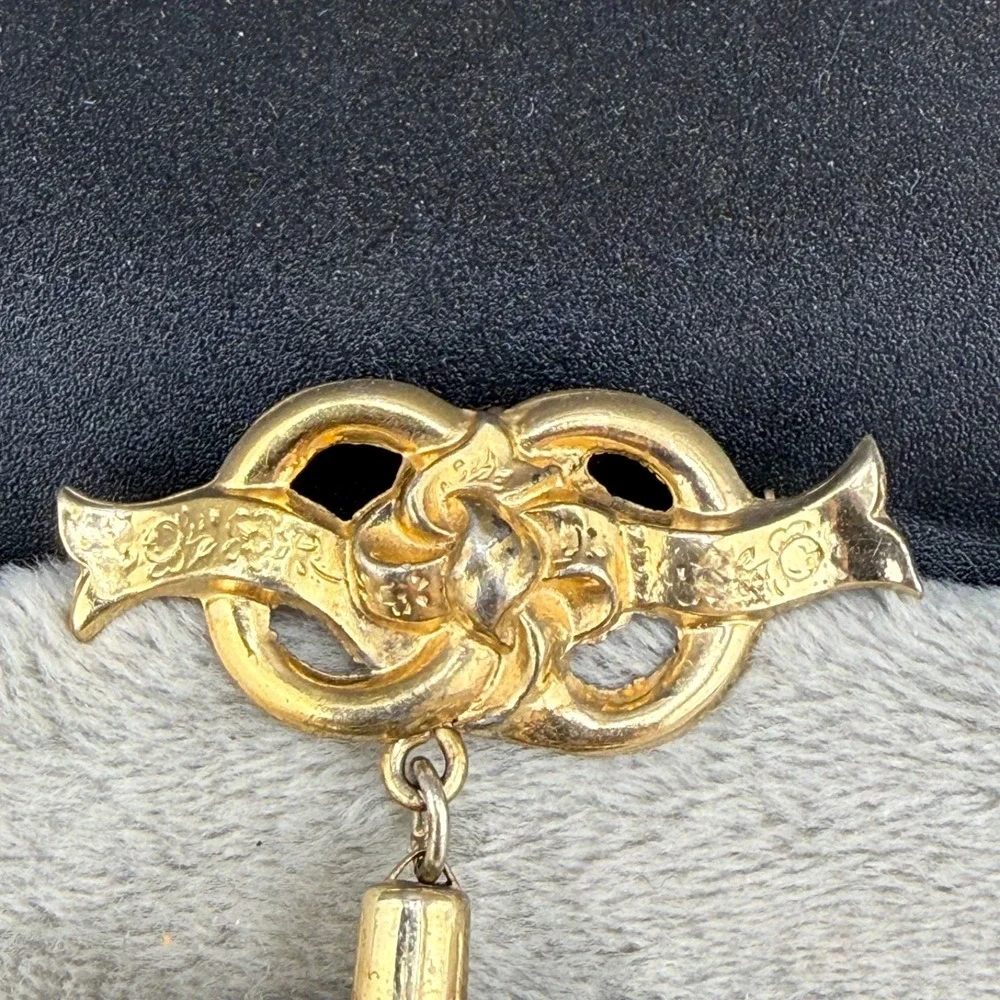 Vintage Signed Purple Faceted‎ Glass Watch Fob Brooch Gold Tone